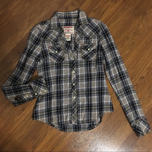 True Religion shirt size small - Picture 3 of 5